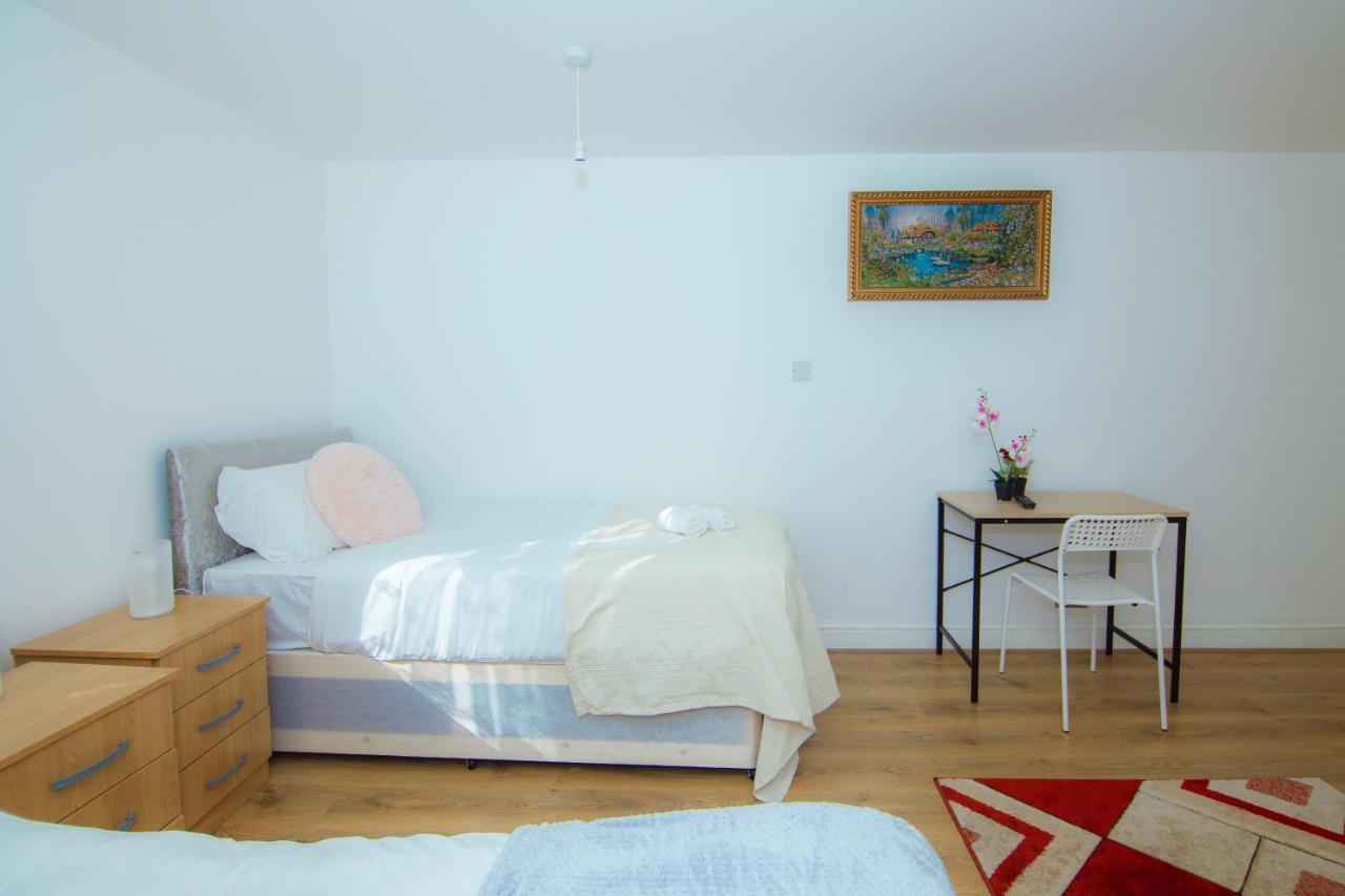 Victorian Woods Bnb Ilford Bagian luar foto