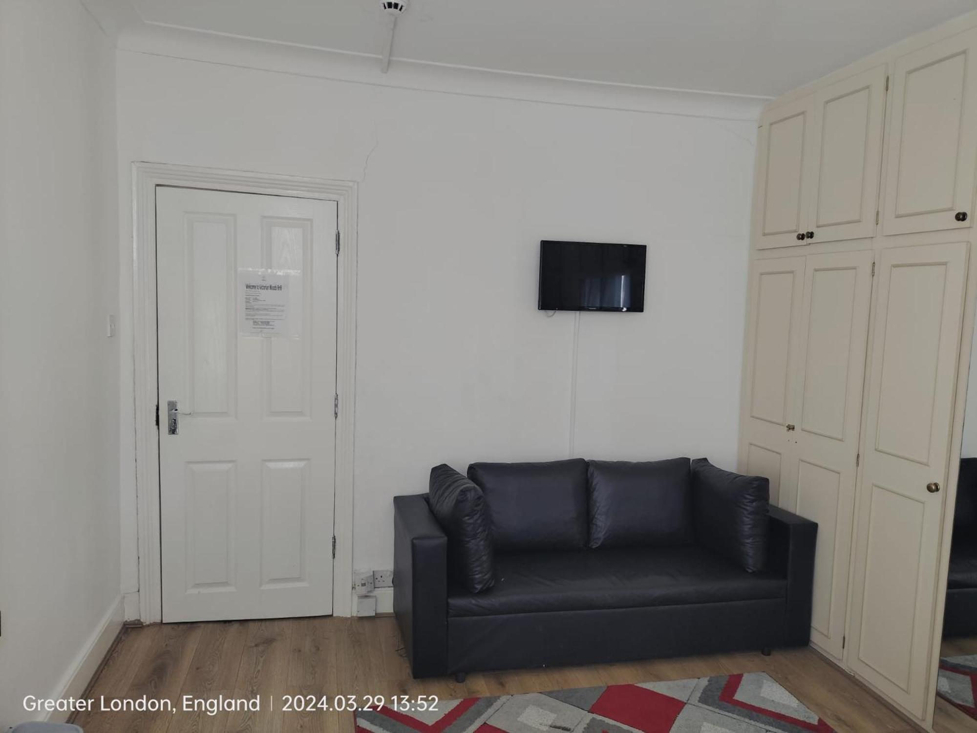 Victorian Woods Bnb Ilford Bagian luar foto