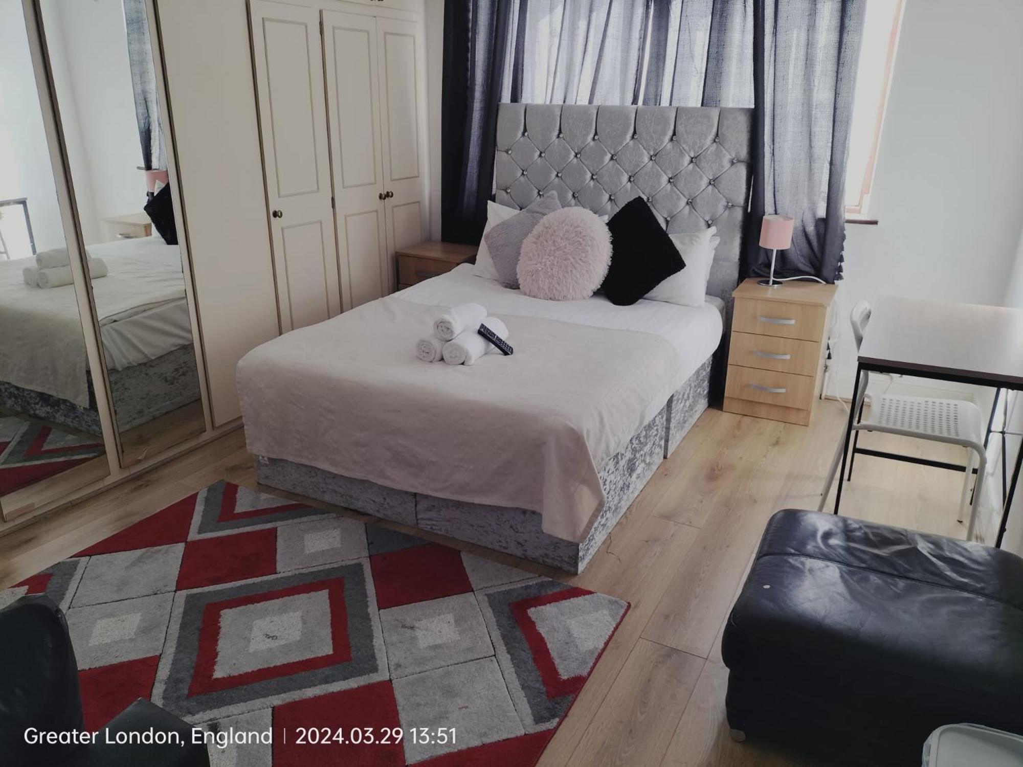 Victorian Woods Bnb Ilford Bagian luar foto